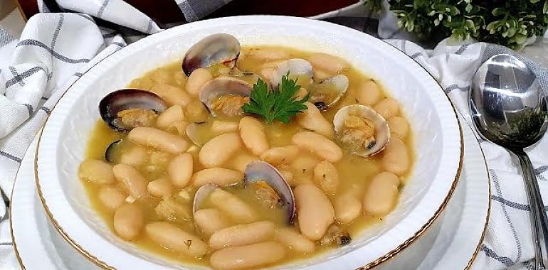 Recetas de una abuela asturiana: Fabes con almejas (un manjar de mar y tierra que sabe a fiesta)