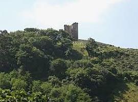 Asturias apuesta por su legado histórico: luz verde a la restauración de la torre de Peñerúes, el palacio del Cercáu y el convento de Santa Clara