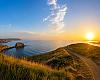 Asturias despierta frente a La Ladrona: el amanecer que convierte la costa de Castrillón en una postal insuperable
