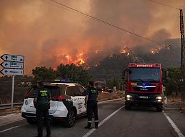 Almería amanece con 12 muertos y 23 personas aún sin localizar: el incendio da una tregua tras una noche crítica