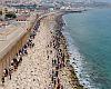 Ceuta amanece desbordada: el Gobierno estima 49.000 entradas en 24 horas y despliega al Ejército en el Tarajal