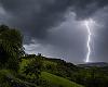 Tres vaguadas amenazan con una semana de tormentas en España: Asturias afronta chubascos, descenso térmico y riesgo puntual en la Cordillera
