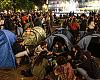 La crisis de la vivienda salta del Congreso a la calle: Oviedo amanece con tiendas de campaña en La Escandalera