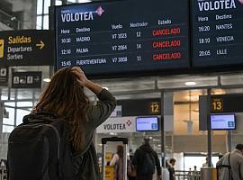 Viajes pagados, vuelos borrados: las agencias asturianas reorganizan a contrarreloj el invierno de Volotea