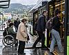 Viajar por Asturias por 20 euros al mes ya es posible, pero el futuro del transporte público sigue lleno de incógnitas