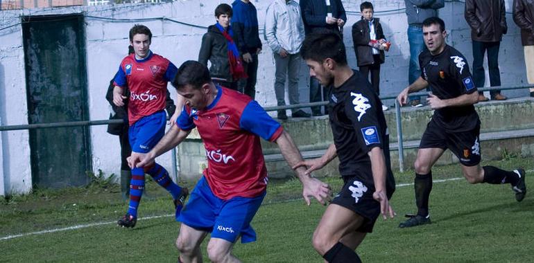 Tuilla-Caudal duelo de la jornada 24 en la Tercera asturiana