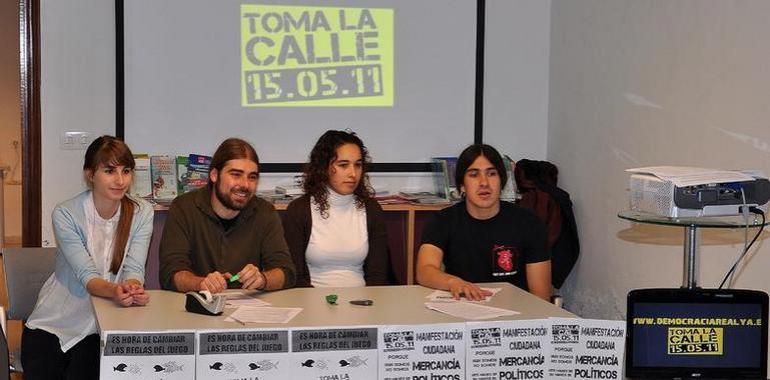 Democracia Real Ya presenta la manifestación del 15 M en Oviedo