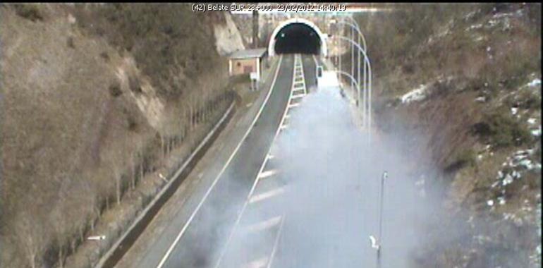 Detenido el camionero que inundó de humo el túnel de Belate y provocó su cierre durante tres horas 