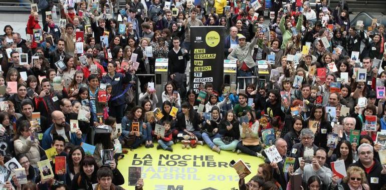 Más de 300 personas consiguen el primer Récord de Lectores en una estación de Metro 