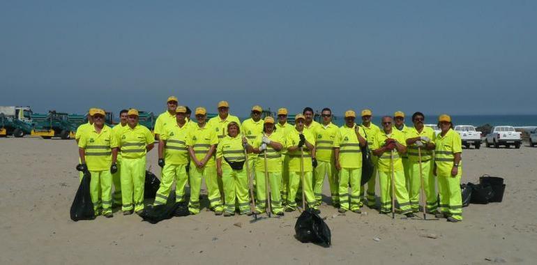 COGERSA inicia hoy día 1 de junio la limpieza de playas correspondiente a los meses de verano