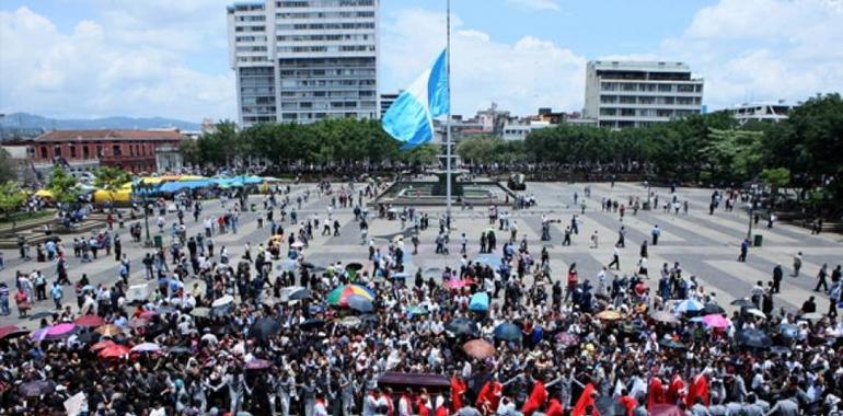 Guatemala despide emocionada al 