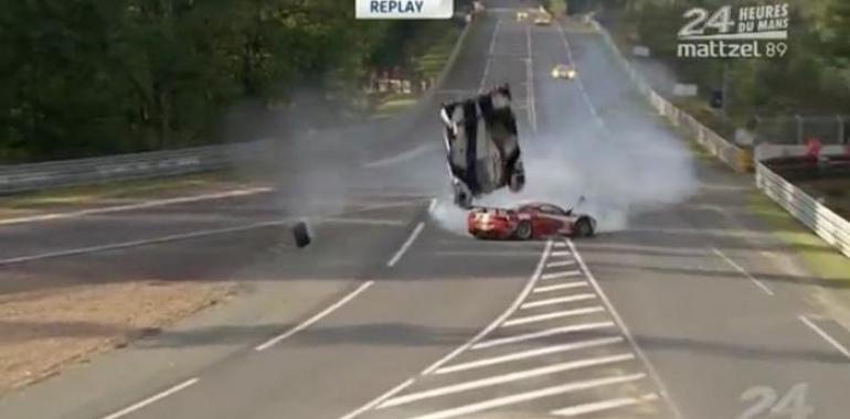 Espectacular accidente en las 24 Horas de Le Mans (vídeo)