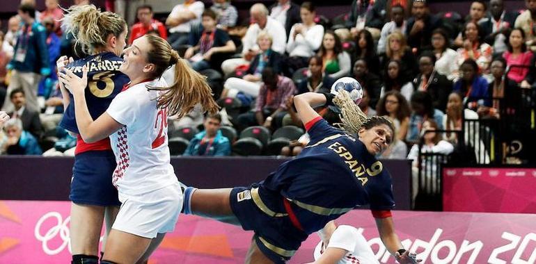 La selección femenina de balonmano se mete en semifinales