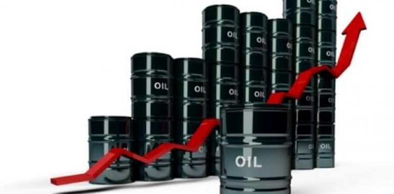 El petróleo alcanza su precio más alto en los últimos tres meses y medio