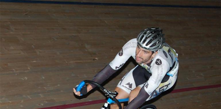 Joaquín Sobrino bronce en los Campeonatos de España en pista