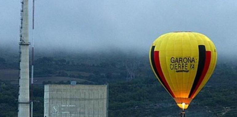 Greenpeace exige al PSOE que dé pasos para cumplir su compromiso de cerrar las centrales nucleares 