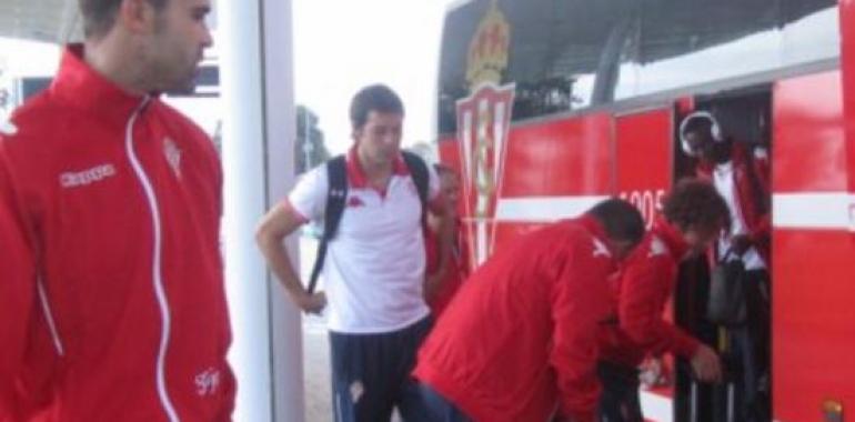 La lluvia trastoca los planes del Sporting