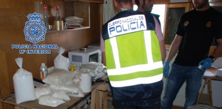 desmantelados tres laboratorios de manipulación de droga y detenidos nueve narcotraficantes