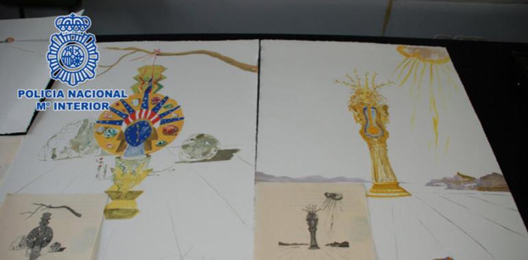 Intervienen en Barcelona once litografías falsas de Salvador Dalí que se ofertaban en Internet