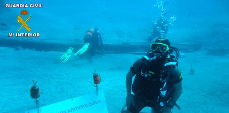 La Guardia Civil vigila los yacimientos arqueológicos submarinos e inspecciona clubs de buceo