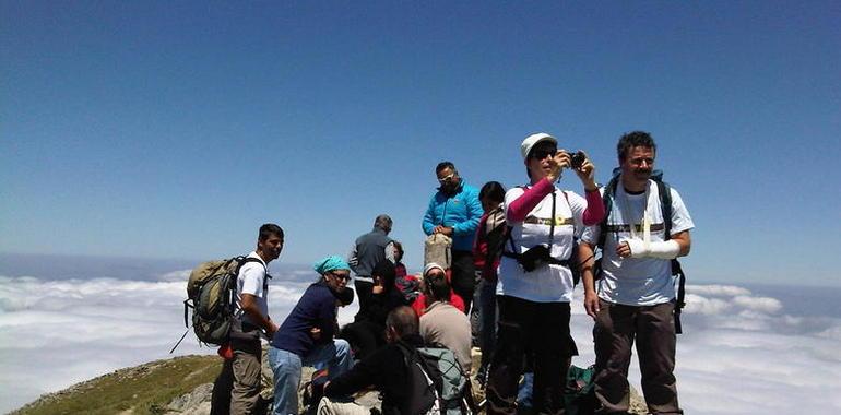 La Gran Travesía del Pirineo organizada por la CTP celebró el viernes en Ochagavía una fiesta 