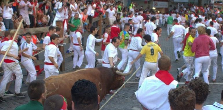 El primer encierro deja cuatro lesionados, ninguno por asta de toro