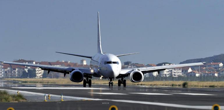 Despegó el primer vuelo a Roma desde Hondarribia 