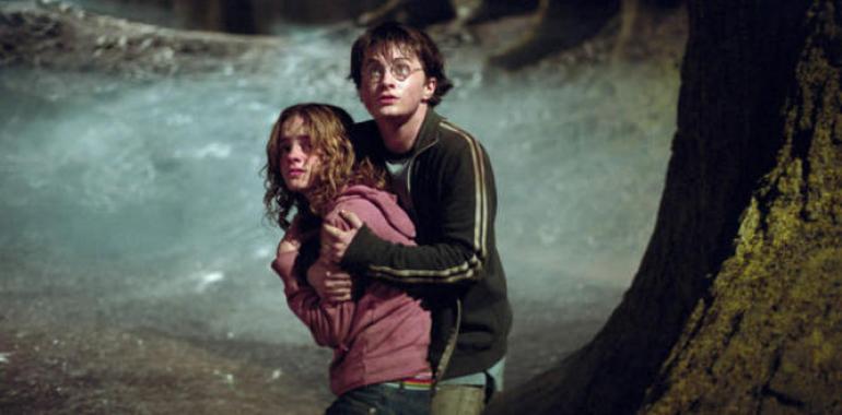 L’autora diz que fue un falle nun crear un romance ente Harry Potter y Hermione