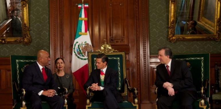 Luis Fernández Cid de las Alas Pumariño entrega credenciales como embajador en México