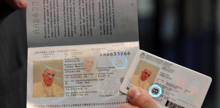 El pasaporte privado del Papa