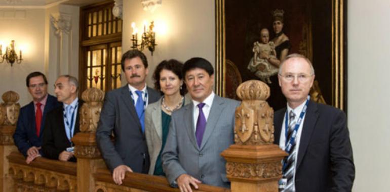 Cinco embajadores de exrepúblicas soviéticas analizan en la UIMP el nuevo mapa político tras la disolución de la URSS