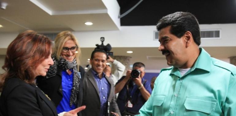 Maduro afirma que Venezuela no es Ucrania y resistirá a los 