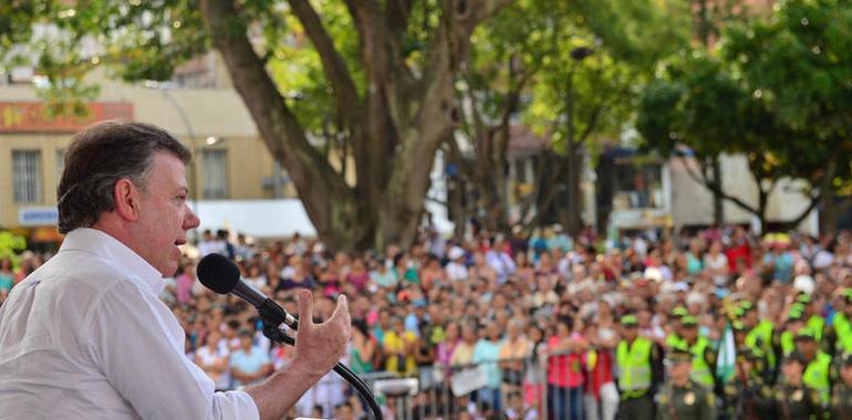 Santos repondrá al alcalde Petro si un juez así lo ordena