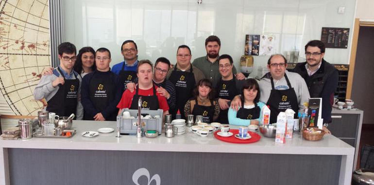 Personas con síndrome de Down se forman para el I Campeonato Barista Down de Asturias