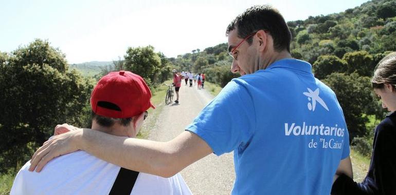 Más de 3.800 voluntarios de "la Caixa" participan en actividades solidarias