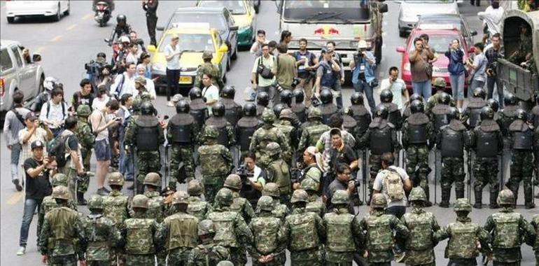 Los militares tailandeses apresen al Ministru d’Educación