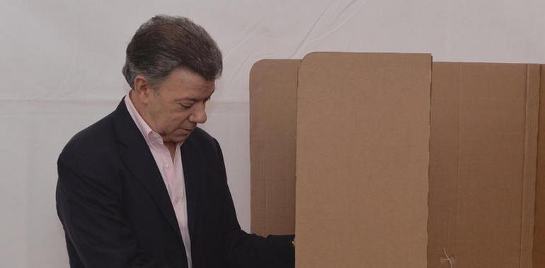 Juan Manuel Santos reelegido como presidente de Colombia con el 50,8% de los votos  