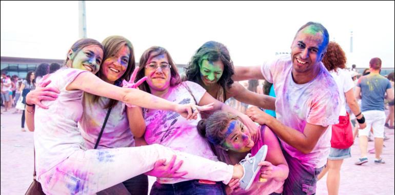 ¡Búscate en las fotogalerías del Holi Party Festiva de Avilés!