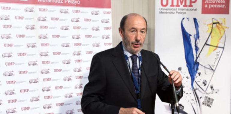 Rubalcaba apuesta por rebajar los tipos de interés para “estimular” el crecimiento europeo