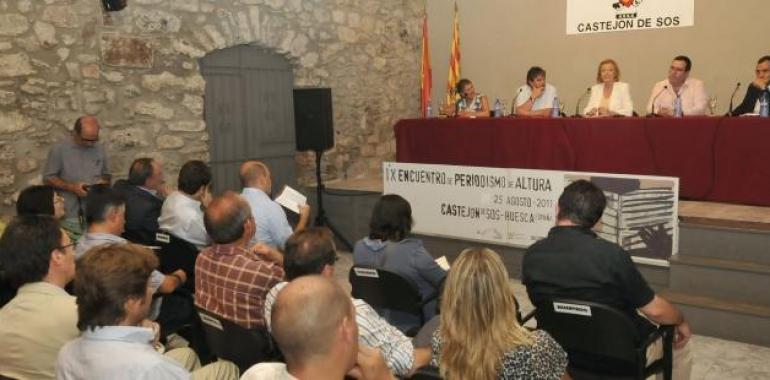 La presidenta de Aragón inaugura en Castejón de Sos el IX Encuentro de Periodismo de Altura