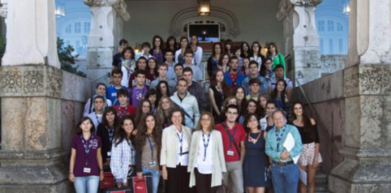 La directora del Aula ‘José Ortega y Gasset’ defiende invertir en los mejores estudiantes 