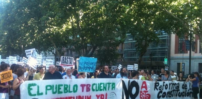 15 M protesta contra la próxima reforma de la Constitución sin referéndum