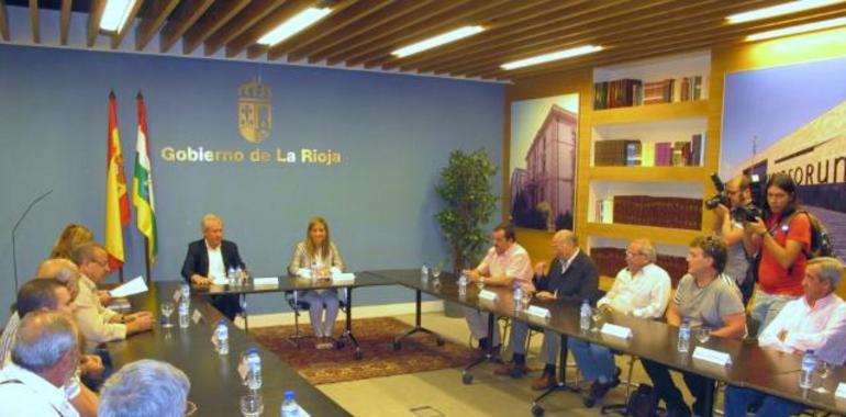 La Rioja pide colaboración a los clubes taurinos para fomentar la cultura y afición por la tauromaquia 