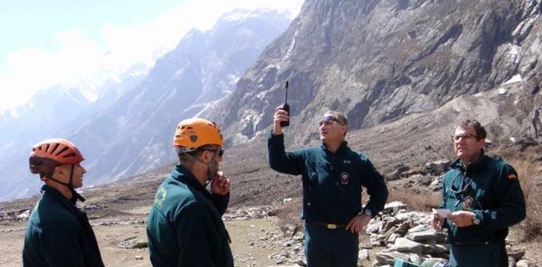 UME y Guardia Civil siguen la búsqueda de los asturianos en Nepal, pero la esperanza decrece