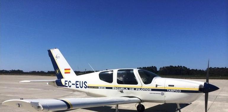 Bautismos de vuelo para el público durante el Festival Aéreo de Gijón