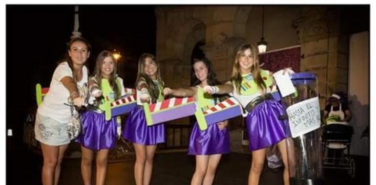 Eduardo Manos Tijeras y Buzz Light Year vencen en el Carnaval de Verano de Villaviciosa