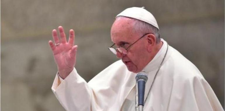 Papa Francisco: No hay religión que justifique el inhumano aentado de París