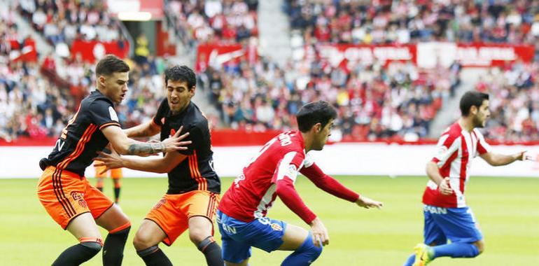 Un luchador Sporting no pudo superar el 1-2 frente al Valencia