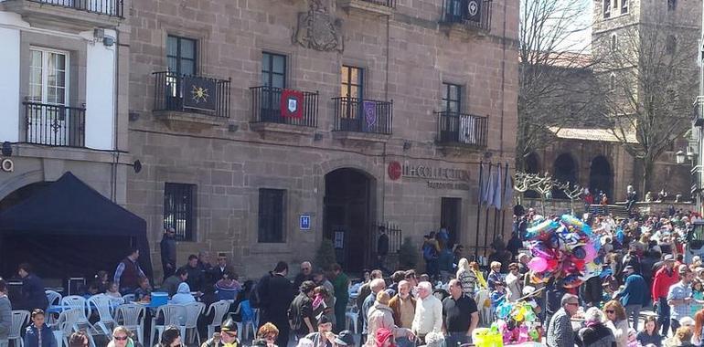 Avilés se prepara para la XXV Comida en la Calle