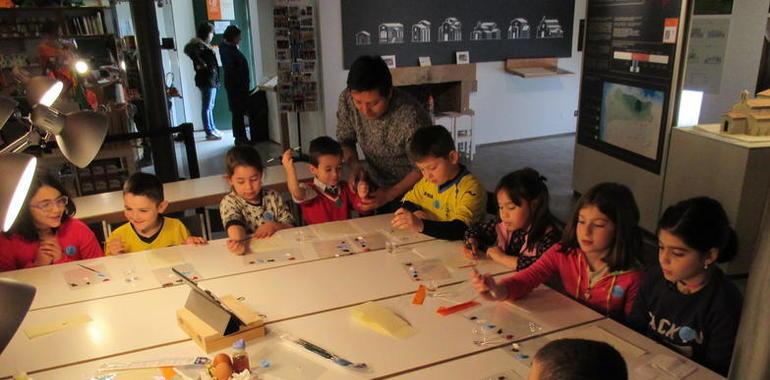 Arte medieval para niños en los talleres de este verano del Centro del Prerrománico Asturiano